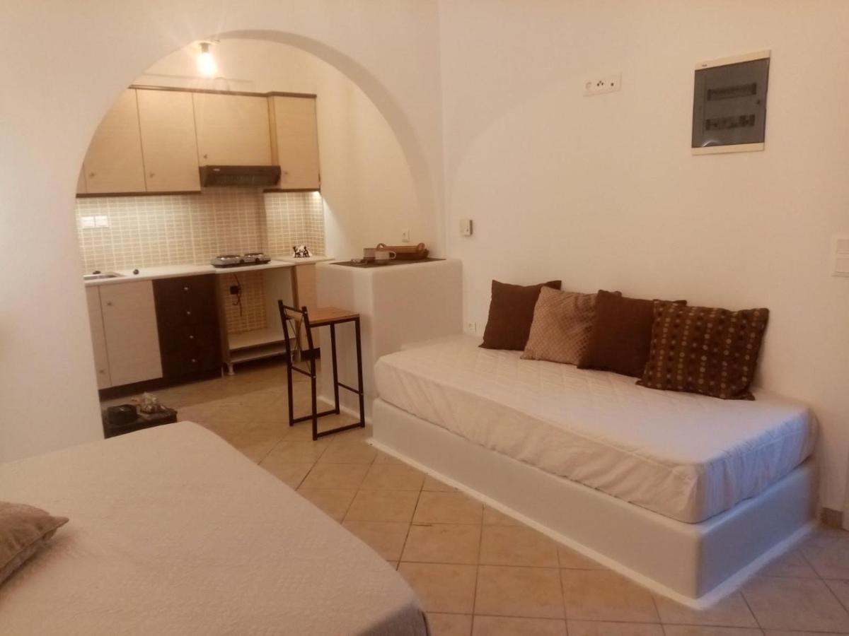 Little Yard Studios & Apartments #6 Naxos City المظهر الخارجي الصورة